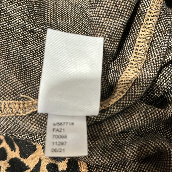 Ann Taylor‎ top, size small - Picture 14 of 14